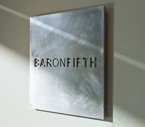 placa de identificação de parede 1