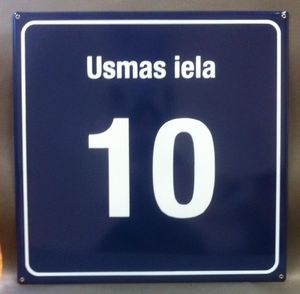 placa de identificação de parede