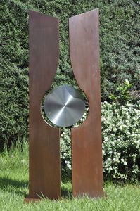 escultura em aço Corten