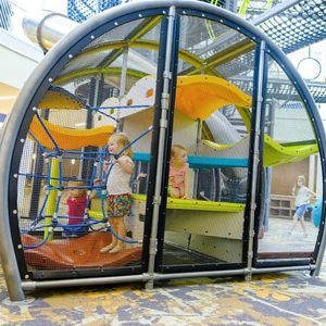 estrutura lúdica para edifício de uso público