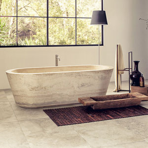 banheira freestanding / oval / em travertino