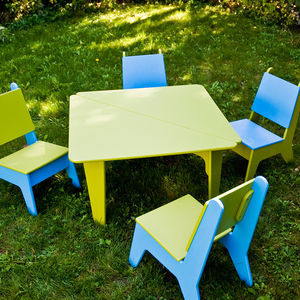 mesa contemporânea / em polietileno de alta densidade (PEHD) / quadrada / para restaurante