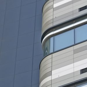 fachada ventilada em cerâmica
