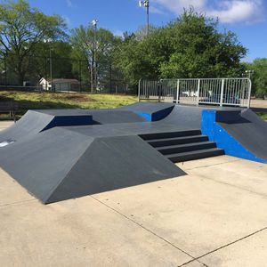 pista tipo pirâmide para skatepark