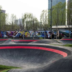 pista de pump track para bike park