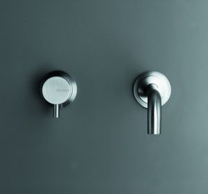 misturador monocomando para lavatório / de parede / em aço inoxidável / 2 furos