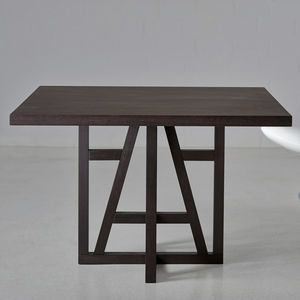 mesa de jantar quadrada