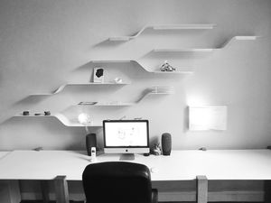 estante modular / contemporânea / em alumínio