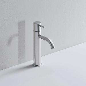 misturador monocomando para lavatório / de bancada / metálico / 1 orifício