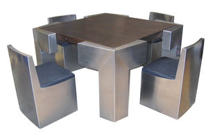 conjunto de mesa e cadeiras de design original