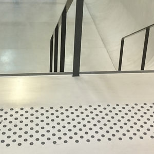 pino para piso tátil em aço 1