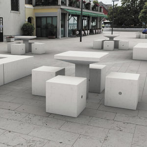 mesa contemporânea
