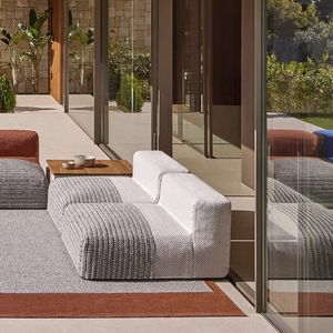 poltrona baixa contemporânea 1