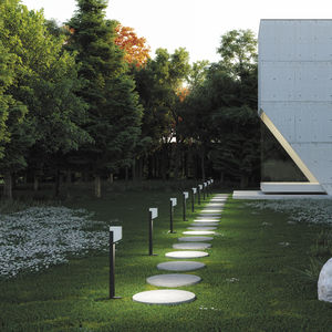 poste balizador de iluminação de jardim 1