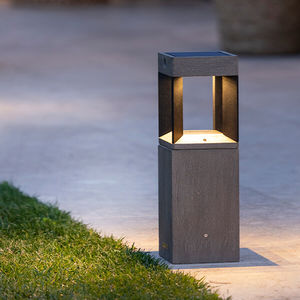 poste balizador de iluminação de jardim