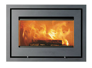 lareira tipo inserto a lenha