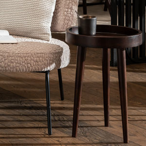 mesa lateral contemporânea