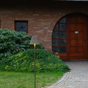 poste balizador de iluminação de jardim 1