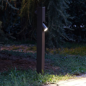 poste balizador de iluminação de jardim 1