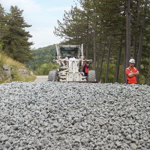 material de aterro em granulado de espuma de vidro celular