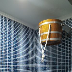 ducha lateral em madeira