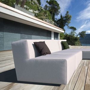 poltrona baixa contemporânea