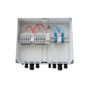 String combiner box