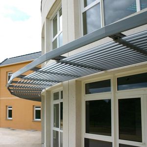 brise em alumínio extrudado