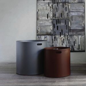 vaso de jardim metálico