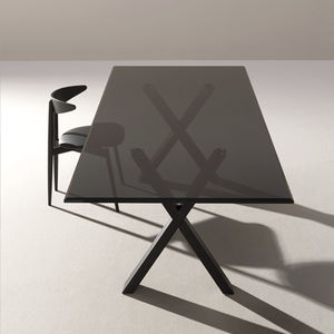 conjunto de mesa e cadeiras contemporâneo