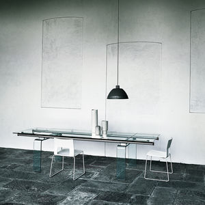 cadeira contemporânea / giratória / empilhável / 100% reciclável