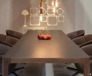 tampo de mesa em Corian®