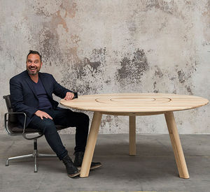 mesa de piquenique contemporânea