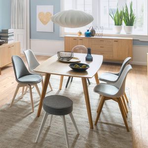mesa de jantar de design escandinavo