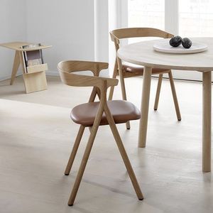 cadeira de sala de jantar contemporânea