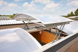 janela para extração natural de fumaça em PVC