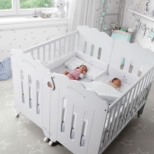 cama de bebê contemporânea