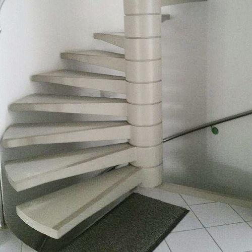 Degrau em concreto - A Cimenteira do Louro - antiderrapante / de alta resistência / pré-fabricado