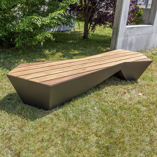 Banco para espaço público contemporâneo - SKEW : 610 - SIT Urban Design - em madeira / em ferro