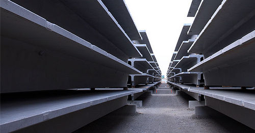 Viga pré-fabricada - Armtec - em concreto protendido / em T duplo / para piso