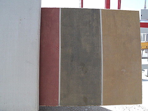 Revestimento de fachada em painéis - Planas - em concreto / bujardado / liso