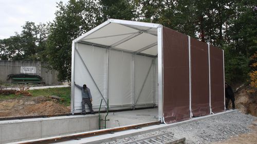 Construção provisória - 064 - HALTEC - metálica / com estrutura metálica / da linha comercial