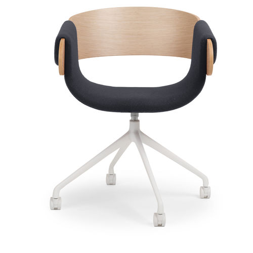 Cadeira para interlocutor contemporânea - KAY - True Design srl - para ambiente interno / em tecido / com base em alumínio