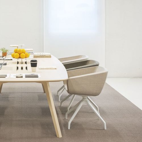 Cadeira para interlocutor contemporânea - ARCA - True Design srl - para ambiente interno / em tecido / com base metálica