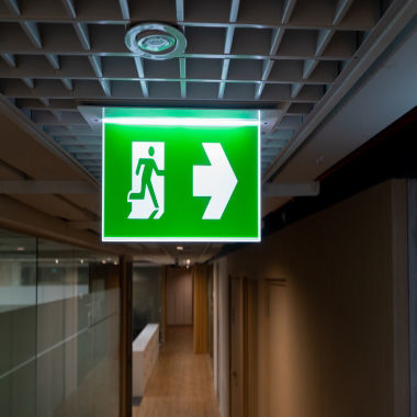 Iluminação de emergência de teto - Chubb - retangular / de LED / em alumínio