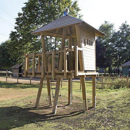 Casa de brincar para parque infantil - TREE  - eibe Produktion + Vertrieb GmbH & Co KG - de piso