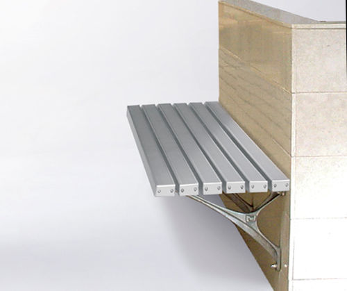 Banco para espaço público contemporâneo - BS15 CANTILEVERED - botton & gardiner urban furniture - em alumínio fundido / de parede