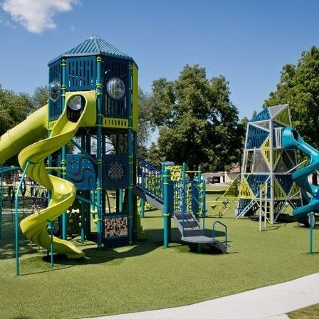 Estrutura lúdica para parque infantil - PlayOdyssey Tower and Alpha Tower - LANDSCAPE STRUCTURES - em alumínio / em aço galvanizado / em polietileno