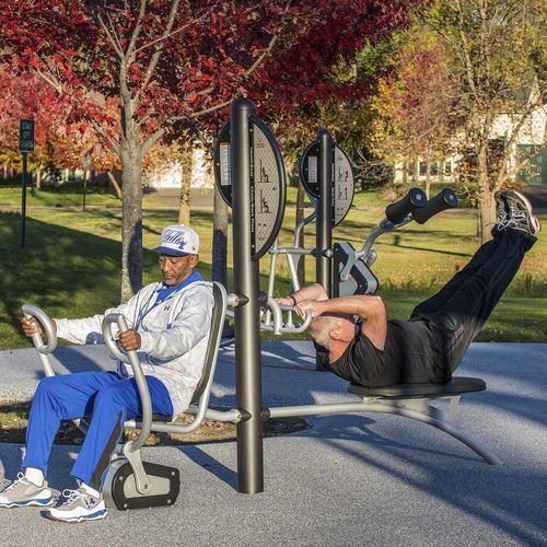 Parque de street workout supino vertical (chest press) - HealthBeat&reg; - Design 2276 - LANDSCAPE STRUCTURES - para parque infantil / extensão das costas / para ambiente externo