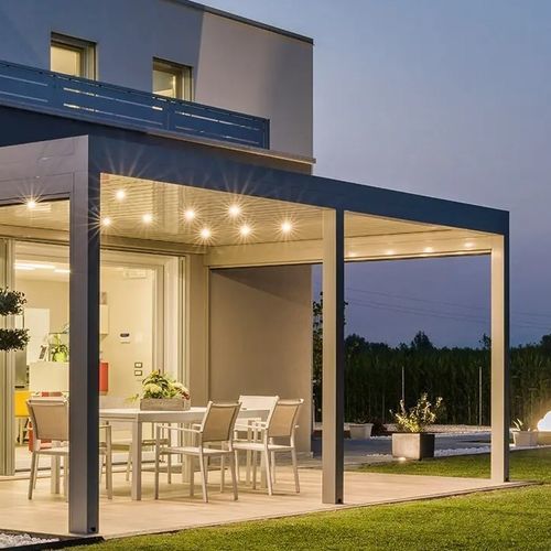 Pérgola apoiada em parede - LUPARI - ITALY - Gibus SPA - metálica / com lâminas quebra-sol / bioclimática